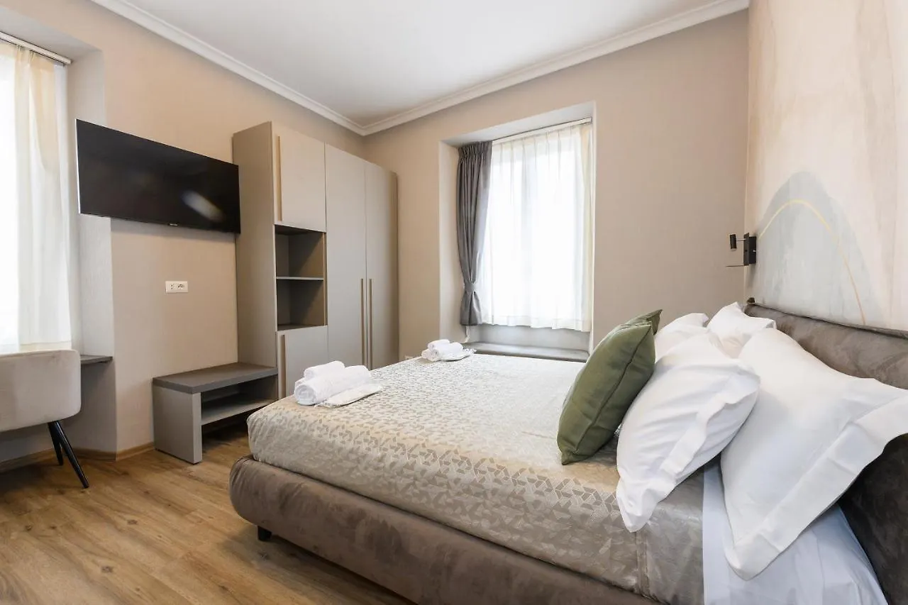 Pensión Hotel Castro Pretorio Roma